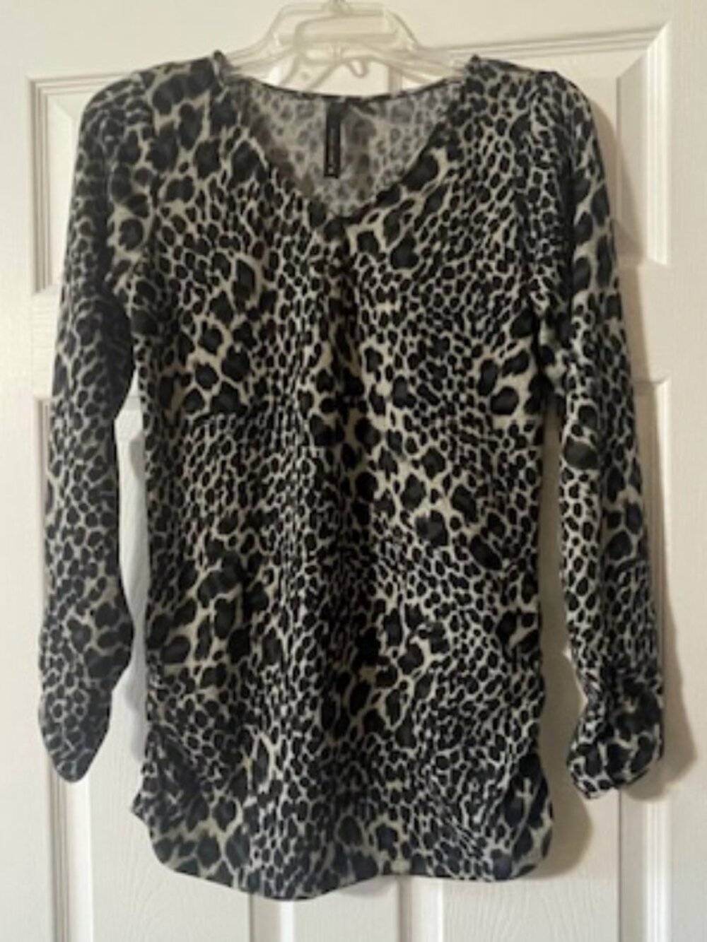 Isabella Rodriquez Women's Leopard Print Sweater